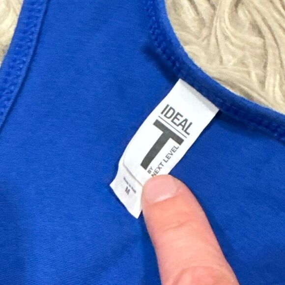 Celestial sun graphic tank top size medium - Picture 2 of 3